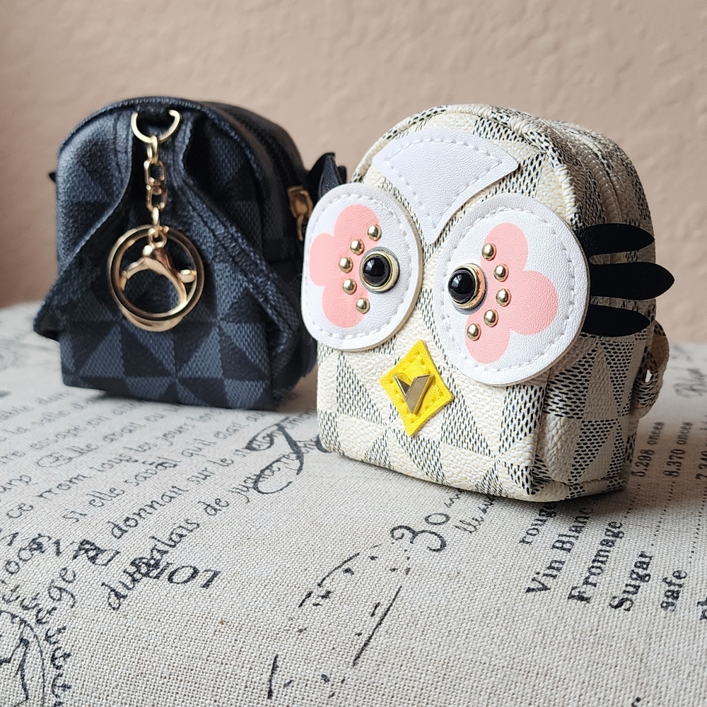 Chekered Owl Coin Purse/Keychain - Picture 2 of 3